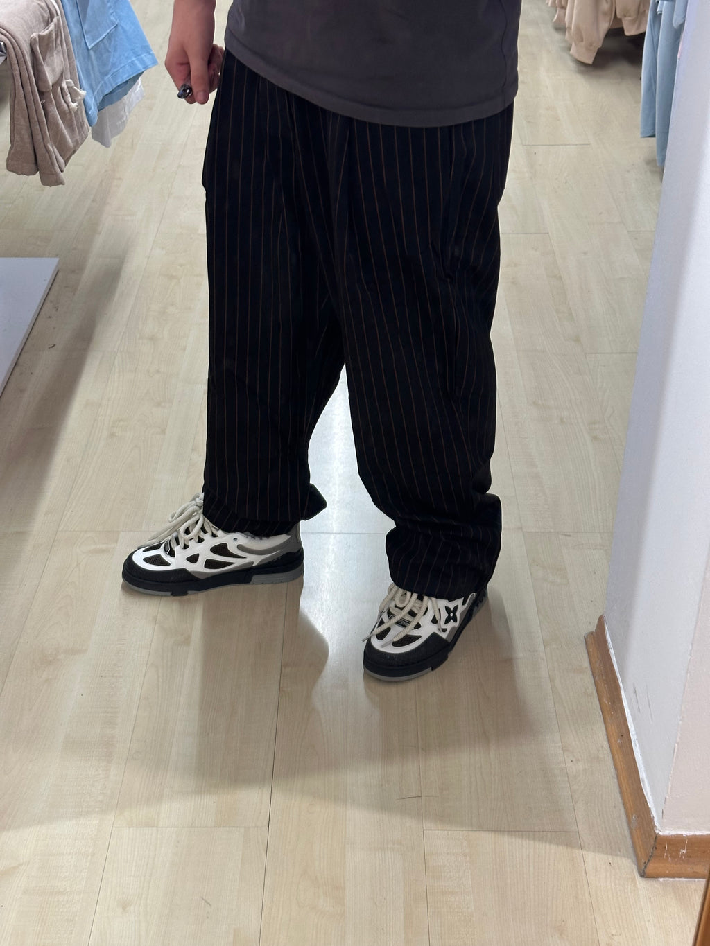 Pantalone elegante rigato