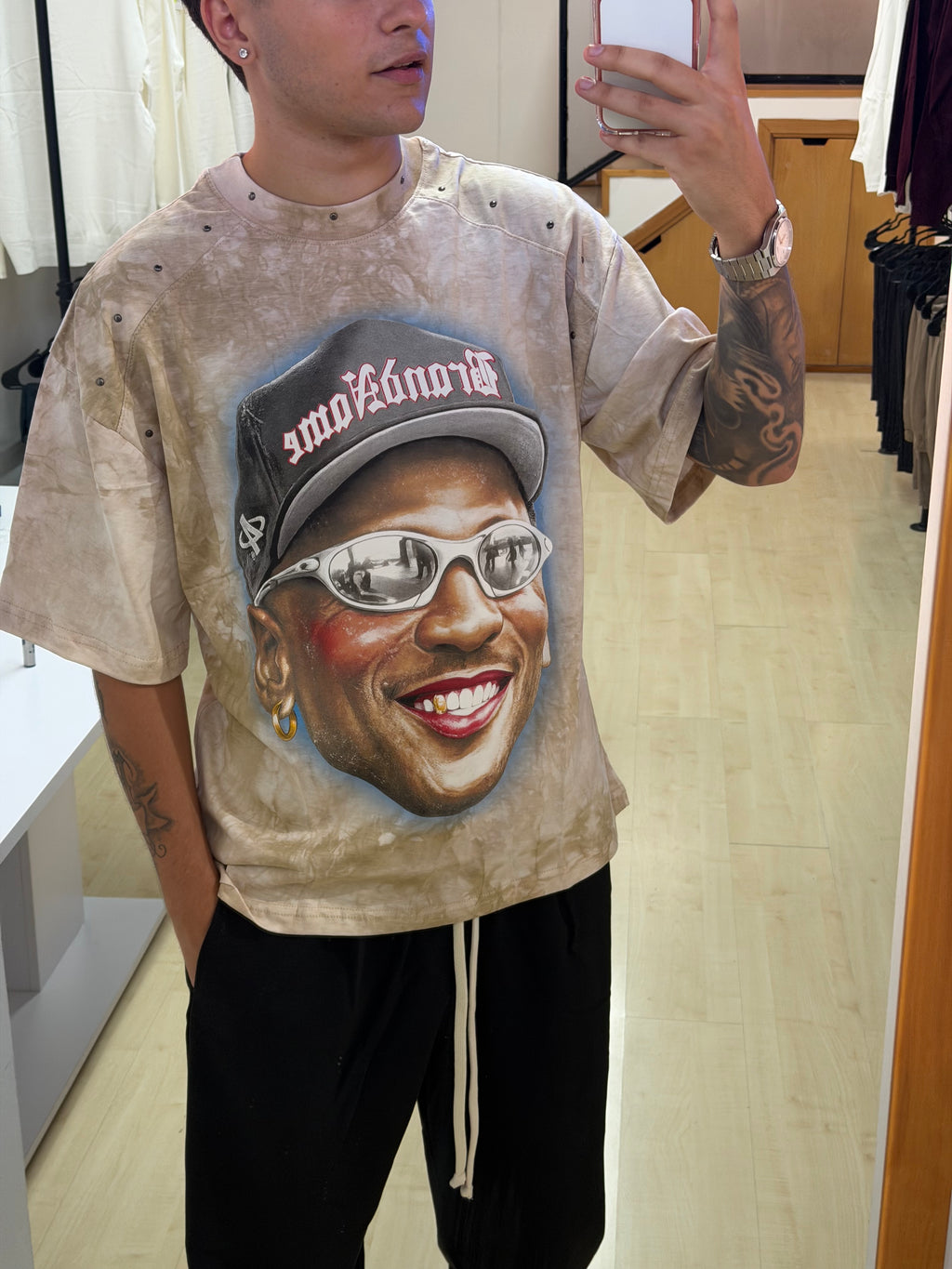 T-shirt Street