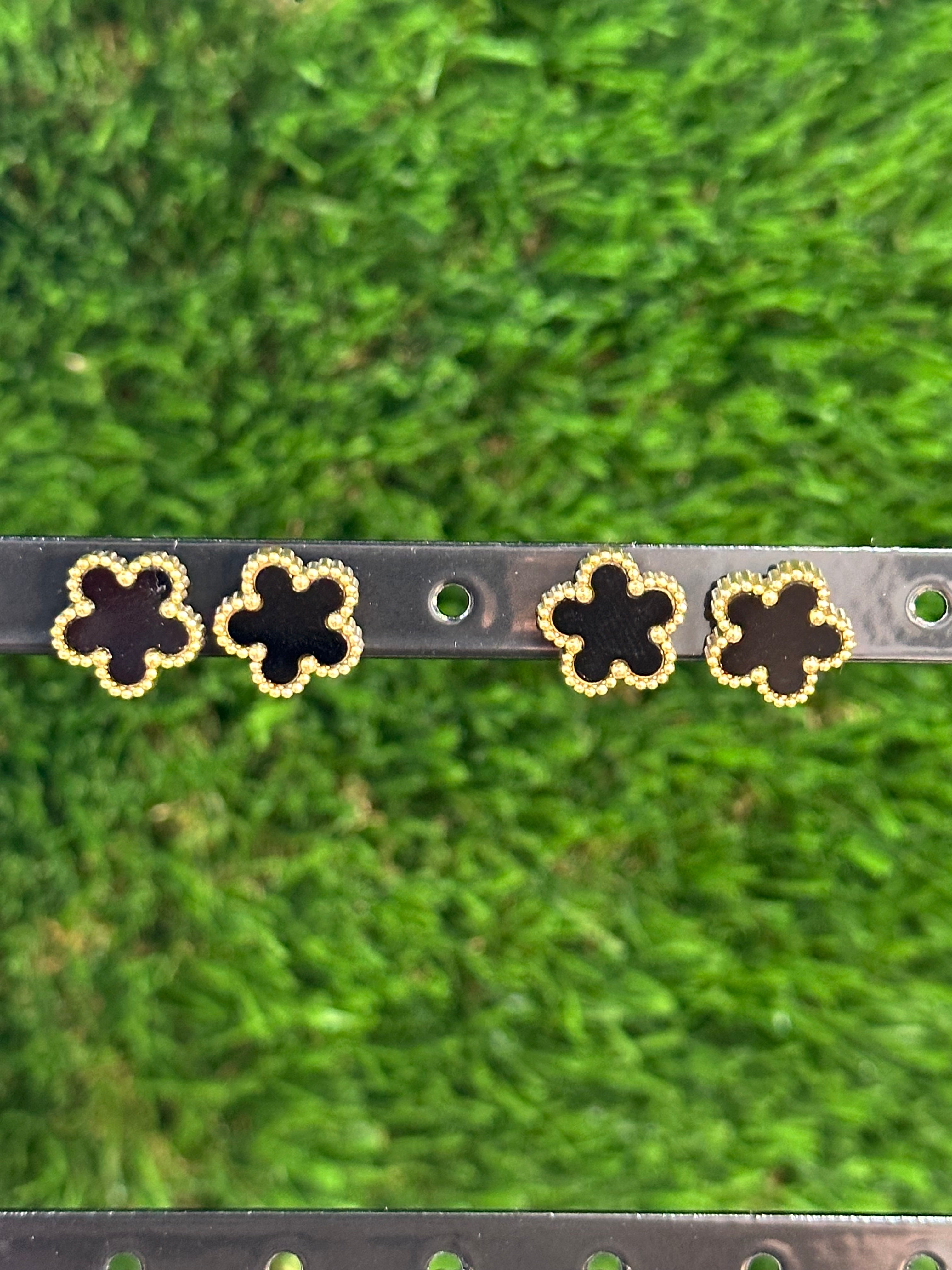 Orecchini modello Van Cleef