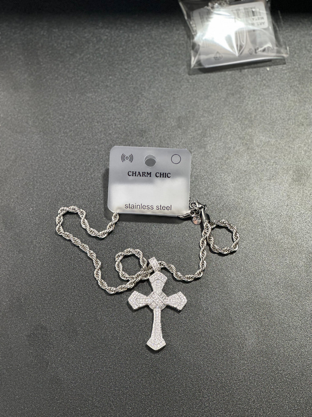 Collana regolabile zirconi e acciaio inossidabile