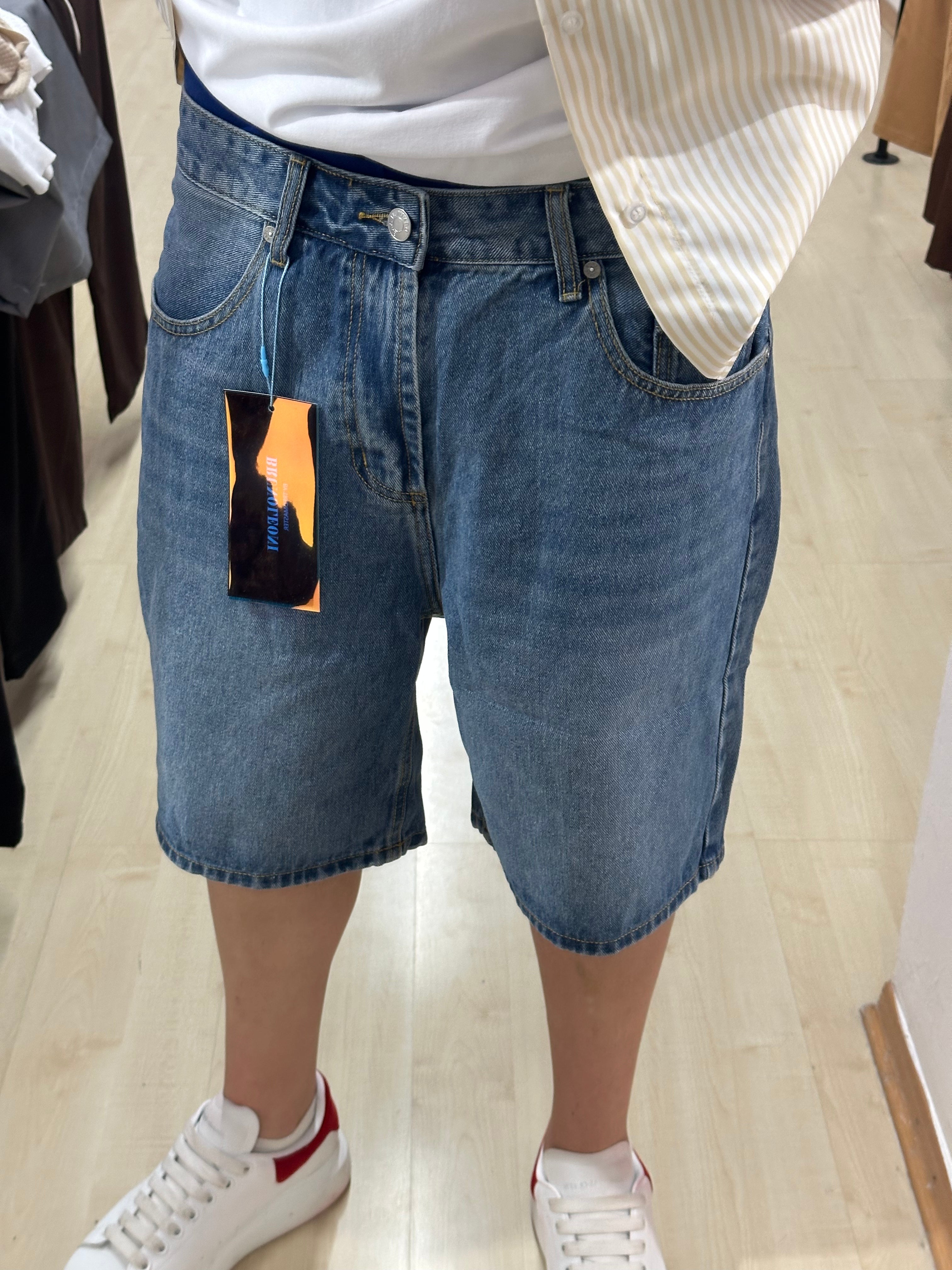Bermuda jeans